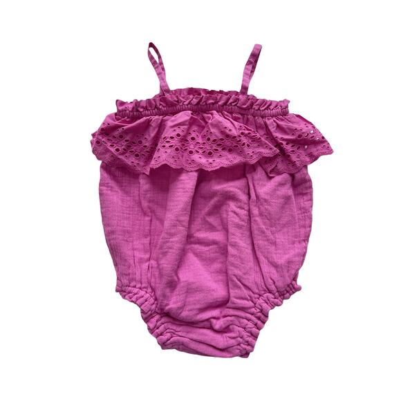 NWT Gap Muslin Eyelet Ruffle Sunsuit Romper Size 18-24m - Picture 2 of 4